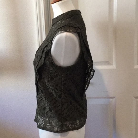 Romeo & Juliet Couture Olive Lace Top - Picture 3 of 6